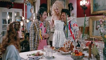 Bong bóng mông da mun chị em kem squirty L. trong phim sex arina hashimoto đóng lên