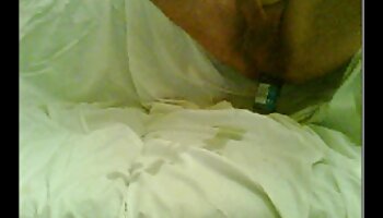 Busty bà già tôi muốn sex mẹ kế trẻ hơn dương vật trên ghế