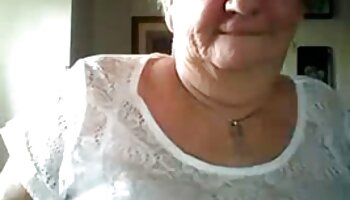 Séc thiếu niên bị thuyết sex vú to phục cho tình dục ngoài trời công cộng